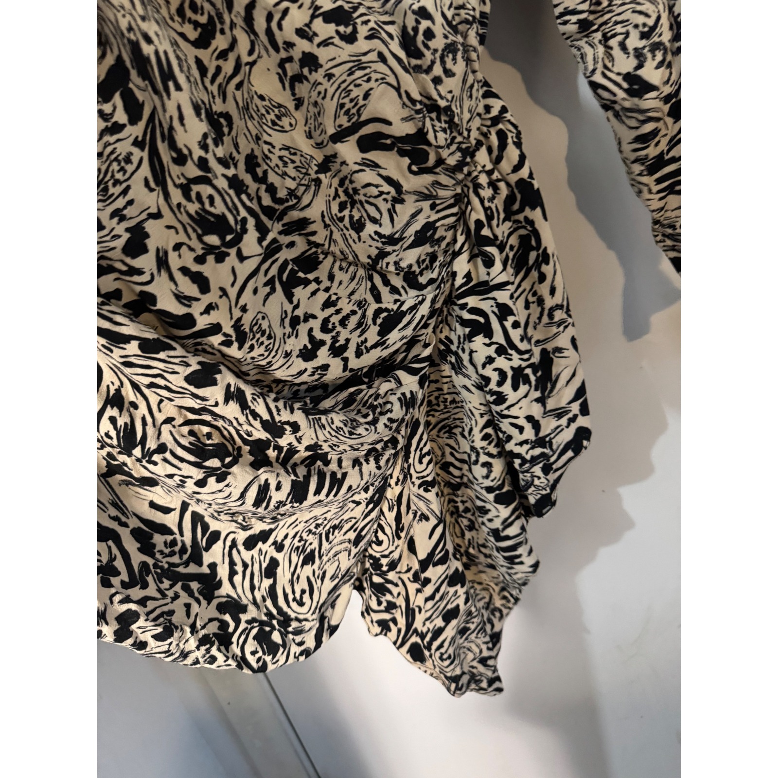 Reserved Nwt Xl Ruched Mock Neck Animal Print Long Sleeve Mini Dress Black — image 4 of 8